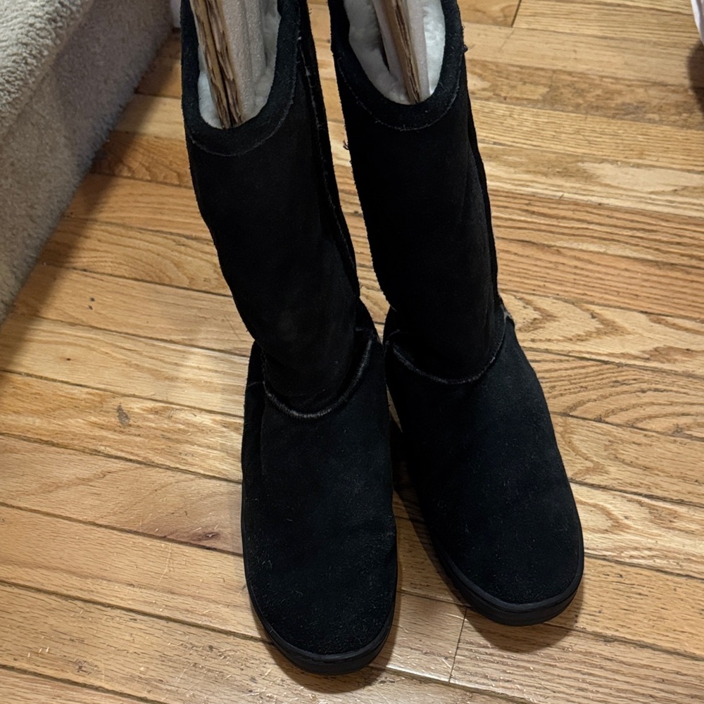 Nice Ugg Style Black Suede Fleece Lined Winter Boots Sz 9 Tall, Excellent Shape